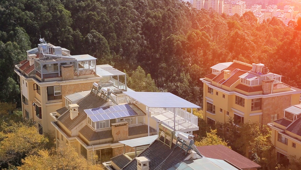 瑞峰在中国云南省的2.4千瓦户用屋顶分布式光伏系统